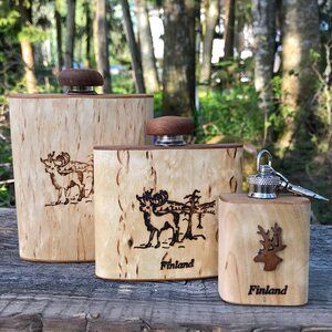 Wooden pocket flasks