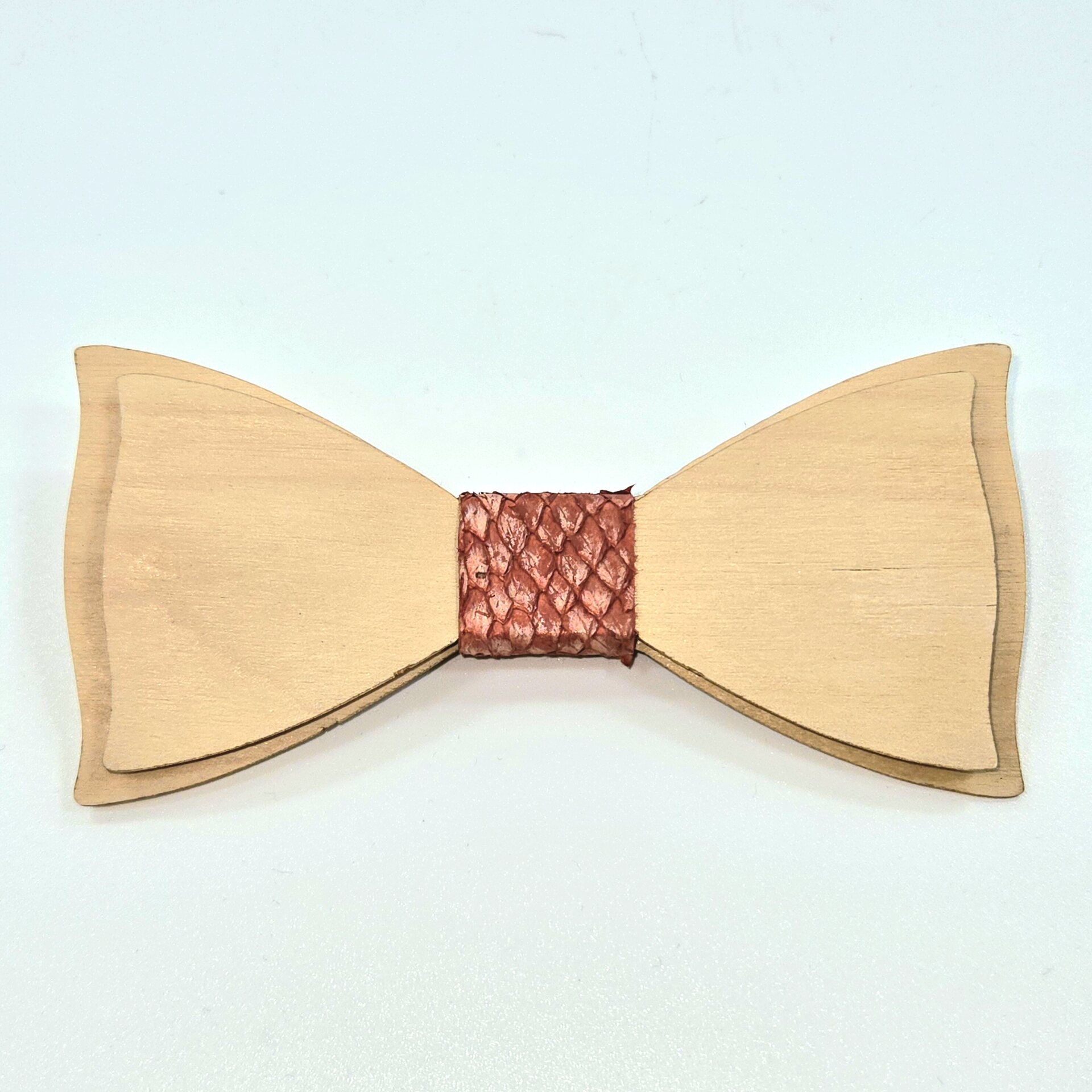 Arsbor Wooden bowtie Koivuinen perinteinen lohen nahkaisella remmillä