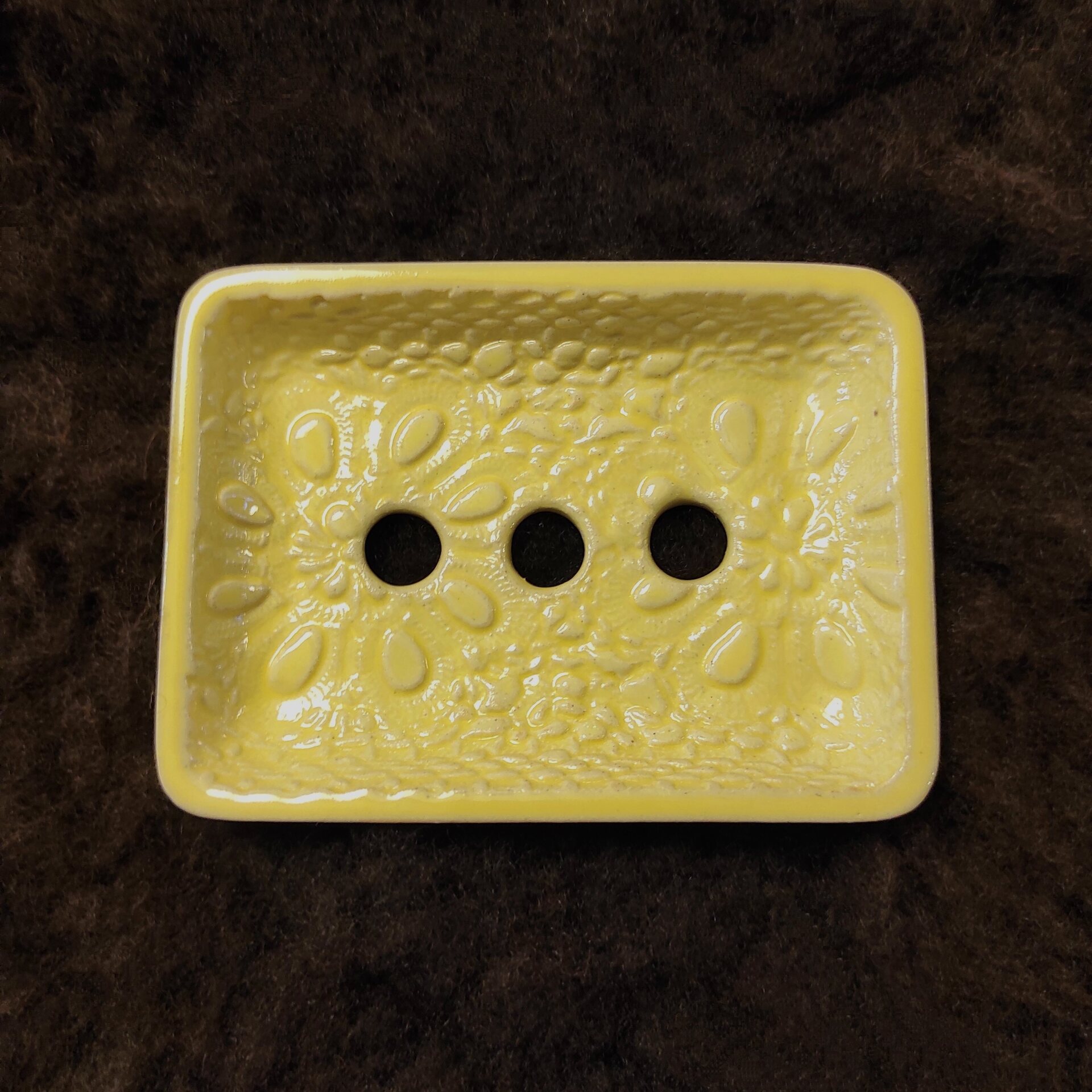 Punainen Ruukku Saippuakuppi Keltainen