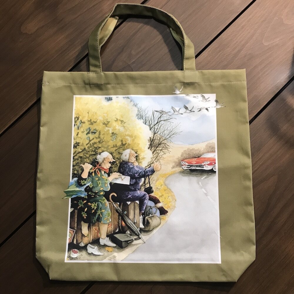 Inge Löök Inge Löök kangaskassi Mummot liftaa