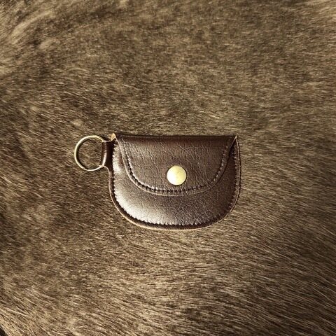 Käsintehty kolikkokukkaro Ruskea