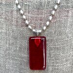 Sagamaa Red glass necklaces with a silver chain