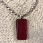 Sagamaa Red glass collane with a silver chain
