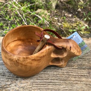 Kuksa 2 dl, kahvassa 2 sormireikää. Kuva yläpuolelta.