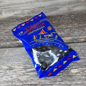 Reindeer droppings, Licorice raisins