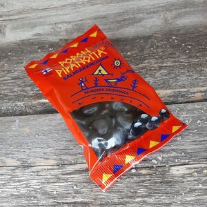 Poron Pipanat, Salty licorice raisins