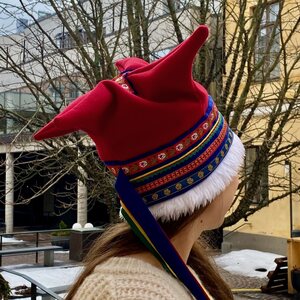 Lapland-style hat with four winds
