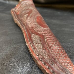 Puukontekijä J. Lassila Metsämiehen eräpuukko
