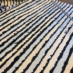 Marimekko kangas, Maija Isola "Amor" (1987)