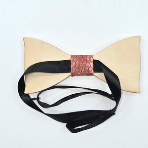 Arsbor Wooden bowtie