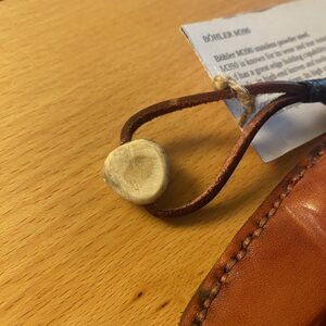 Puukontekijä J. Lassila Böhler M390-puukko