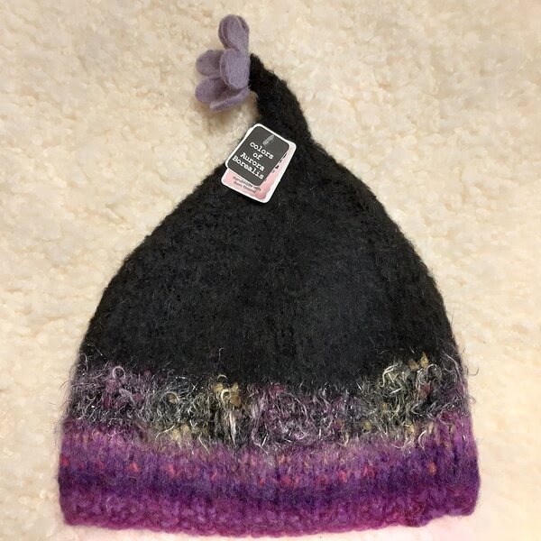 Handmade hats from Finland , lambavillast müts ” Colours of Aurora borealis”